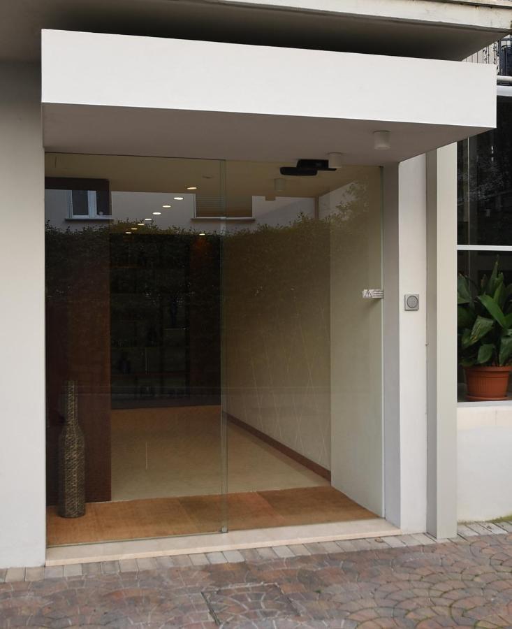 Lake Como Holiday Apartments エクステリア 写真